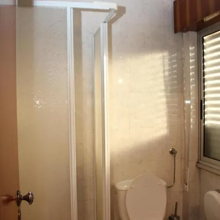 Guest house Mira Tejo 2*